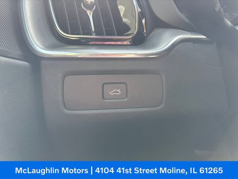 Certified 2023 Volvo XC60 B5 Core AWD/4WD image 23