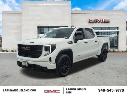 Certified 2025 GMC Sierra 1500 Pro w/ Graphite Edition