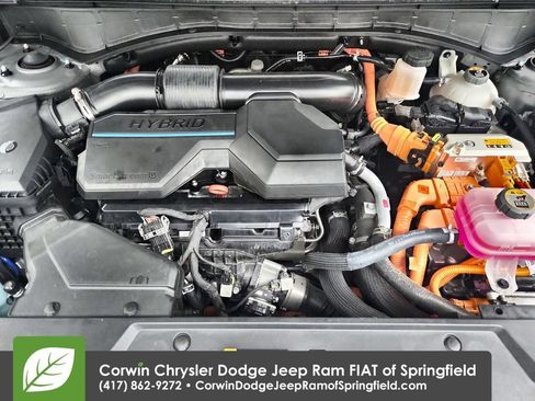 Used 2025 Hyundai Santa Fe SEL FWD image 33