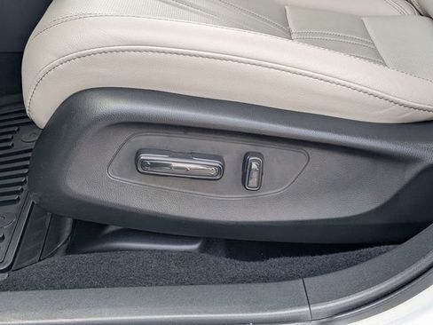 Used 2026 Honda HR-V EX-L image 18
