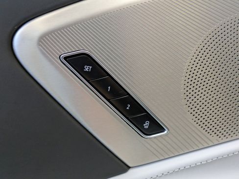 Used 2023 Chevrolet Corvette Stingray Premium Cpe w/ 3LT image 25