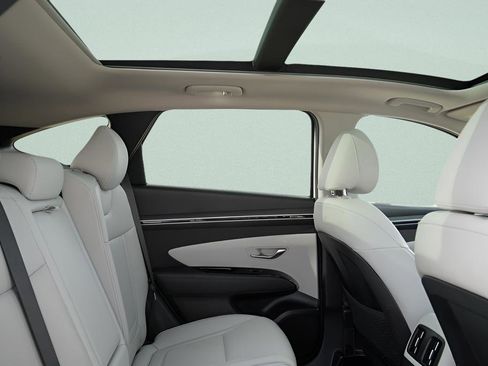 Certified 2024 Hyundai Tucson Limited AWD/4WD image 16