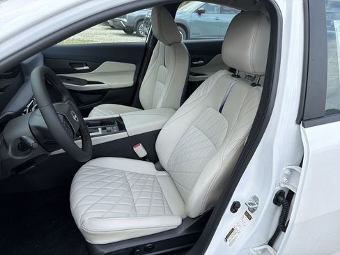 New 2026 Nissan Sentra SL w/ Floor Mat Package FWD image 19