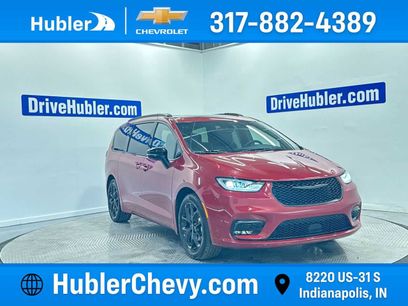 Used 2025 Chrysler Pacifica Limited