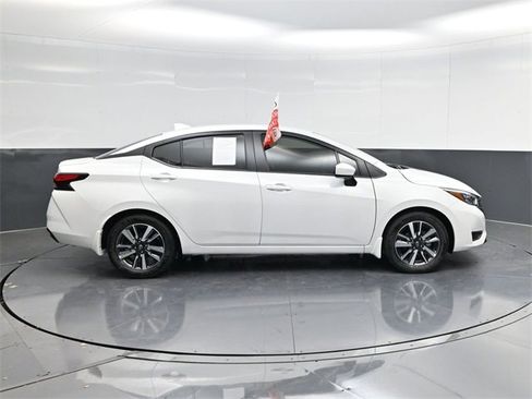 Used 2025 Nissan Versa SV w/ Trunk Package image 2