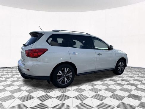 Used 2017 Nissan Pathfinder SL w/ SL Premium Package image 11