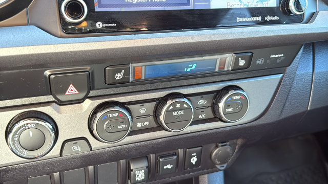 Certified 2023 Toyota Tacoma TRD Off-Road w/ TRD Premium Off Road Package AWD/4WD image 18