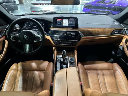 Used 2018 BMW M550i xDrive AWD/4WD image 57