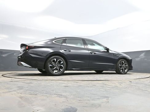 Used 2025 Hyundai Sonata SEL FWD image 35