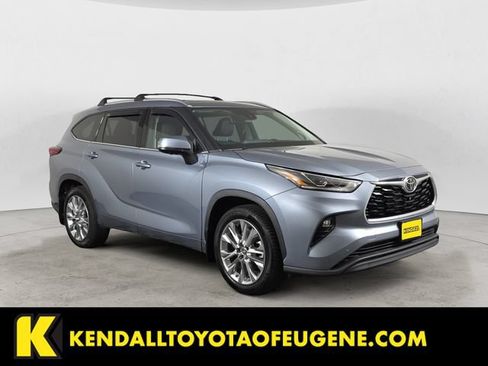 Used 2023 Toyota Highlander Limited AWD/4WD image 7