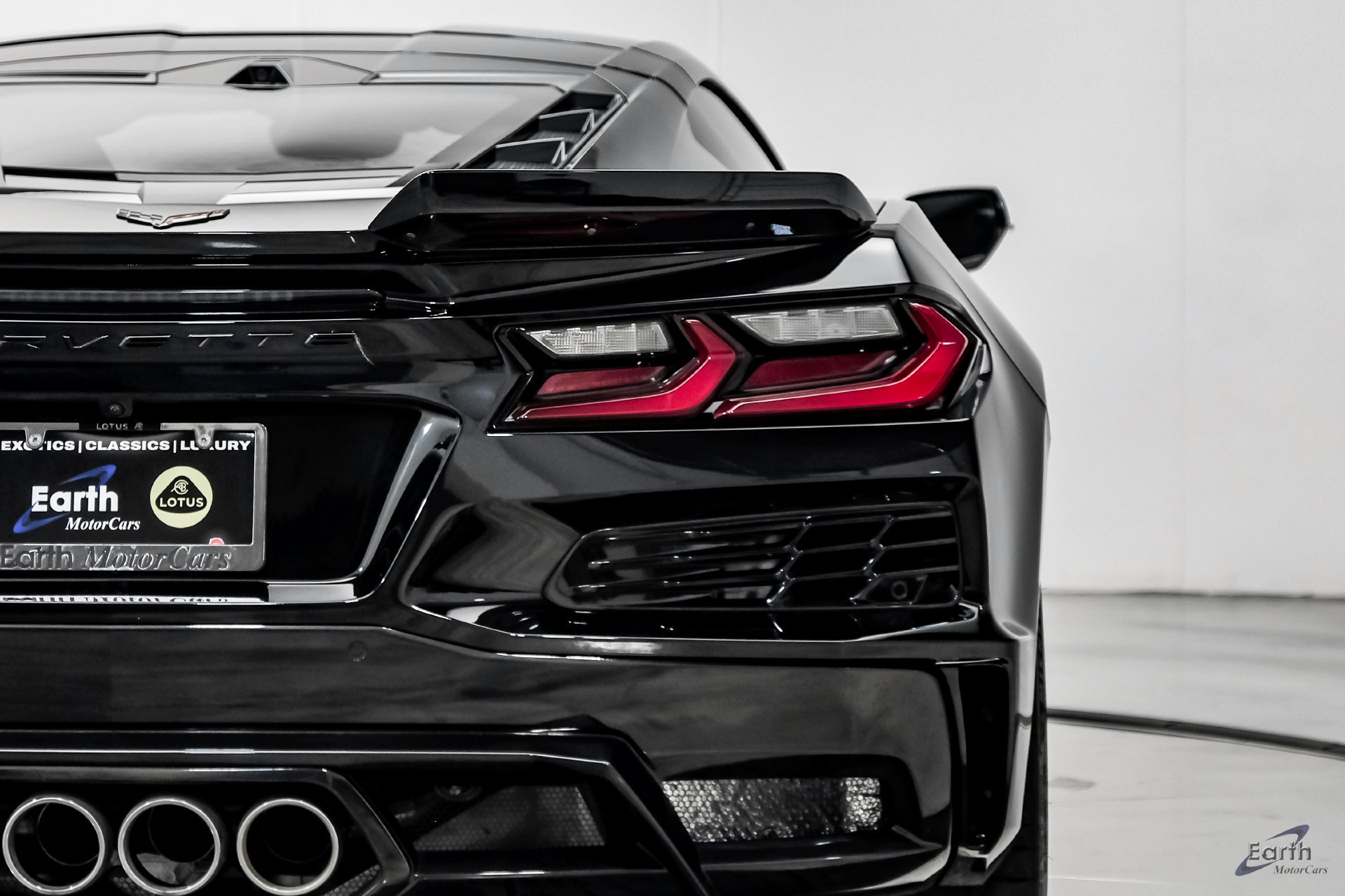 Used 2024 Chevrolet Corvette Z06 RWD image 18