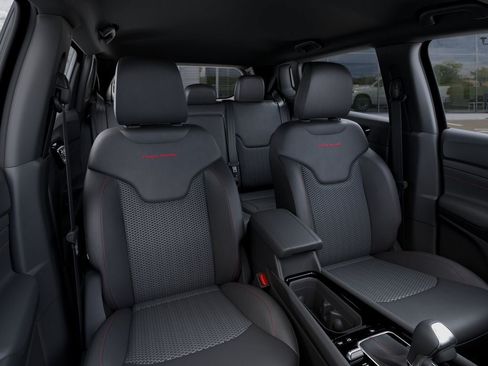 New 2026 Jeep Compass Trailhawk AWD/4WD image 16