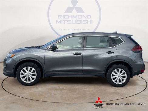 Used 2019 Nissan Rogue S image 6