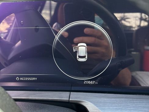 Used 2024 Kia Telluride SX Prestige X-Line image 2