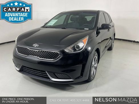 Used 2017 Kia Niro FE FWD image 1