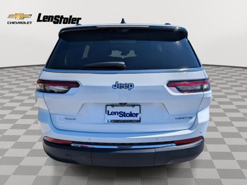 Used 2023 Jeep Grand Cherokee L Limited w/ Luxury Tech Group II image 4