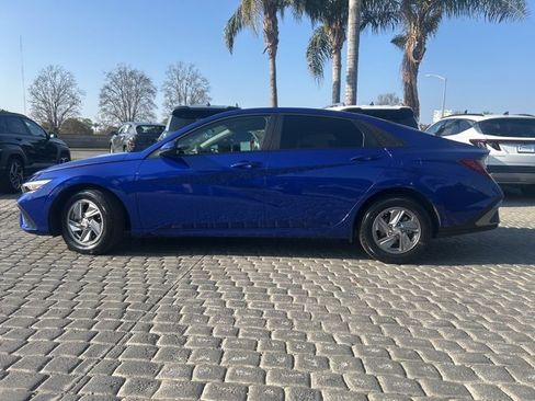 Certified 2025 Hyundai Elantra SE image 6