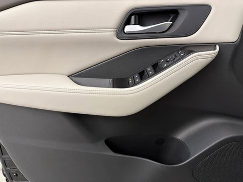 New 2026 Nissan Rogue SV image 23