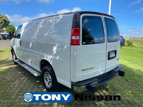 Used 2023 GMC Savana 2500 w/ Driver Convenience Package image 5