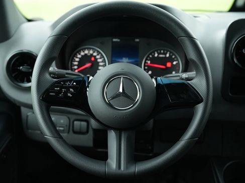 New 2025 Mercedes-Benz Sprinter 2500 image 27