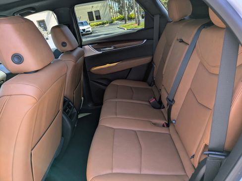 Certified 2023 Cadillac XT5 Premium Luxury w/ Technology Package image 13