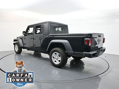 Used 2023 Jeep Gladiator Sport image 7