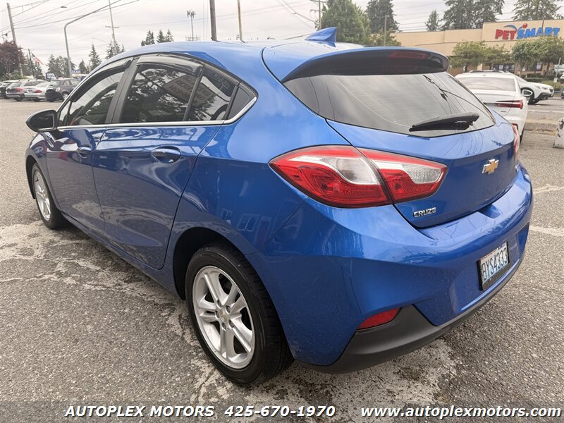 Used 2018 Chevrolet Cruze LT FWD image 5