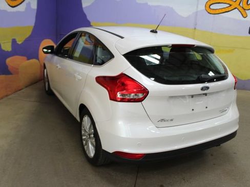 Used 2016 Ford Focus Titanium w/ Titanium Technology Package FWD image 6