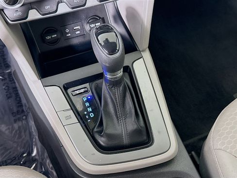 Used 2020 Hyundai Elantra SEL FWD image 20