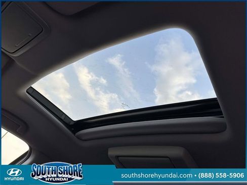 Used 2021 Honda Pilot Touring image 21