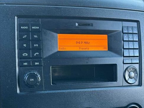 Used 2016 Mercedes-Benz Sprinter 2500 image 19