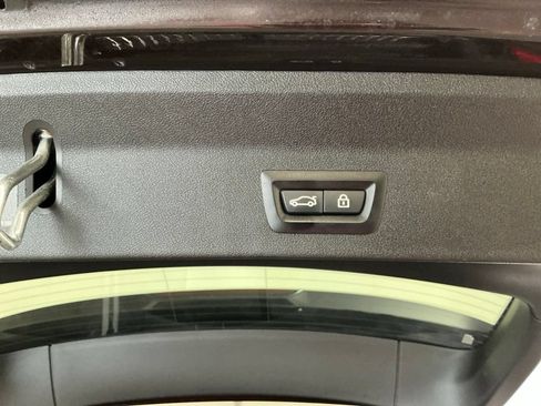 Used 2019 BMW X3 sDrive30i w/ Convenience Package RWD image 30
