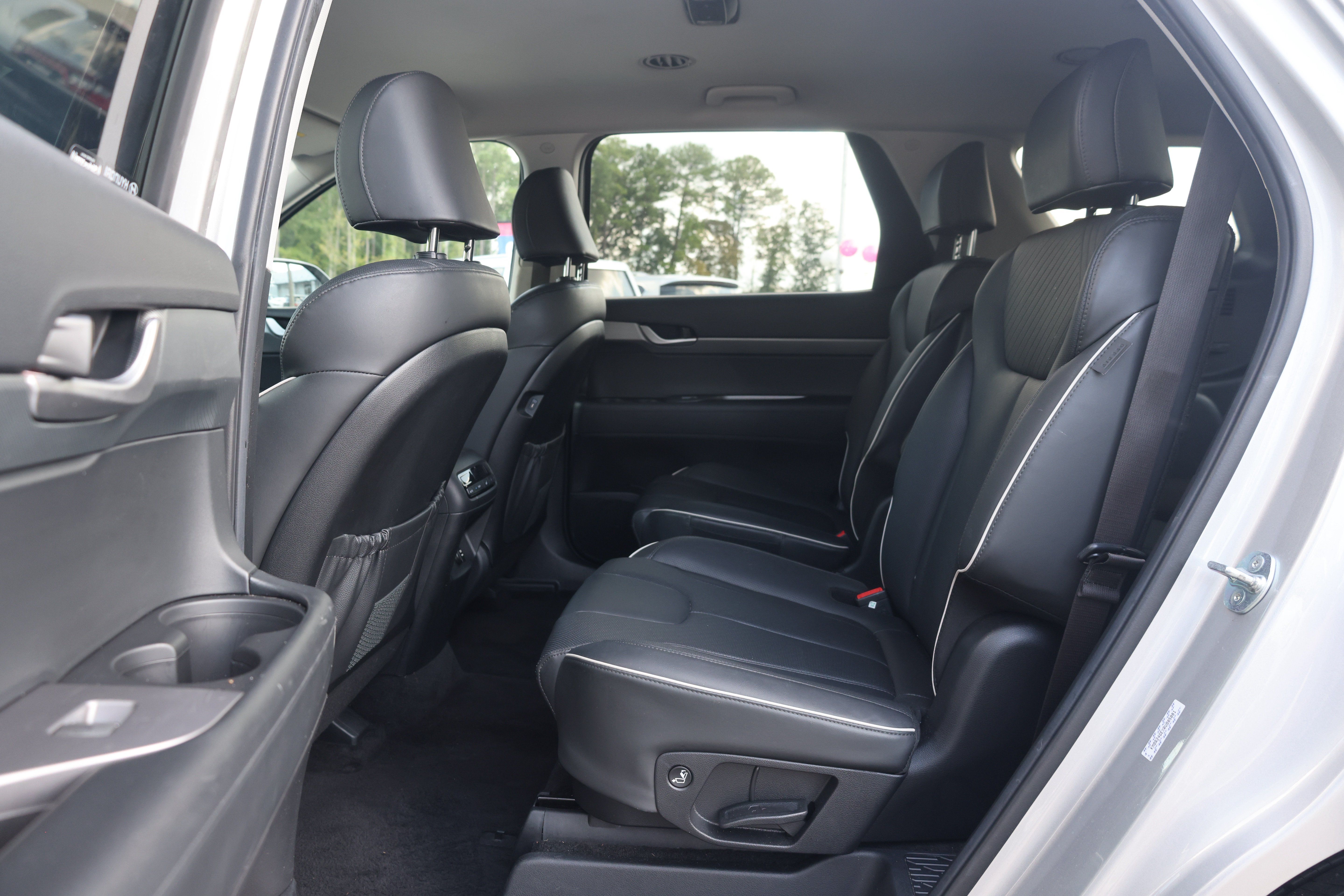 Used 2024 Hyundai Palisade SEL FWD image 13