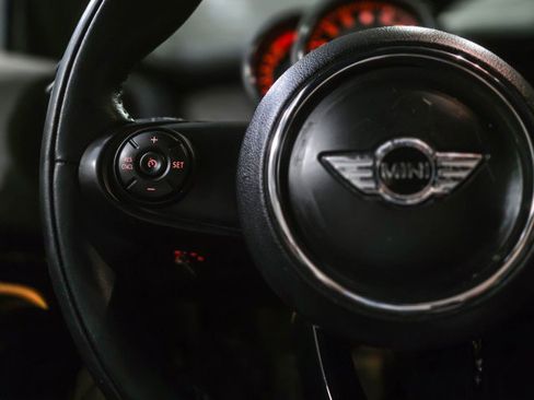 Used 2017 MINI Cooper Convertible image 17