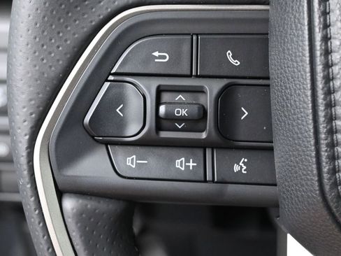 Used 2025 Toyota 4Runner Limited image 21