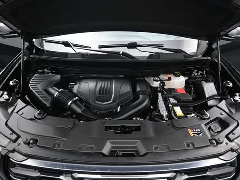 Used 2024 GMC Acadia AT4 w/ Luxury Package AWD/4WD image 44