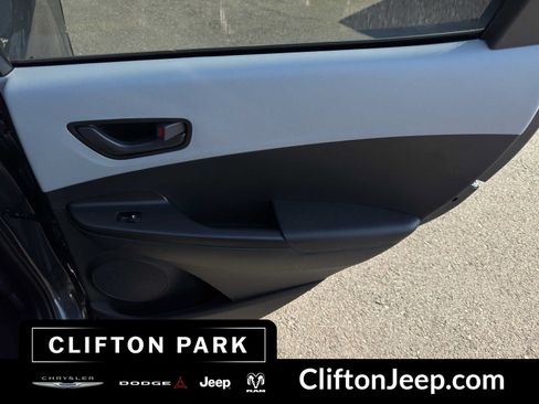 Used 2020 Hyundai Kona SEL Plus FWD image 16