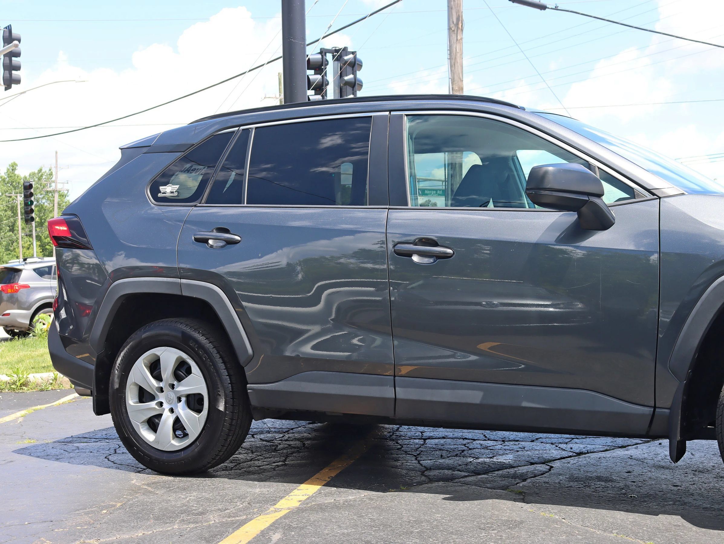 Used 2019 Toyota RAV4 LE w/ All Weather Liner Package AWD/4WD image 4