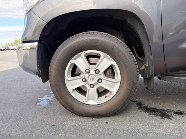 Used 2016 Toyota Tundra SR5 w/ SR5 Upgrade Package AWD/4WD image 12