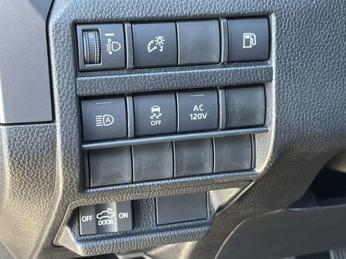 New 2025 Toyota Tacoma TRD Off-Road image 12