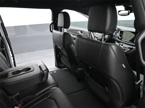 New 2026 Chrysler Pacifica Select image 20