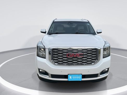 Used 2019 GMC Yukon Denali w/ Enhanced Security Package image 2