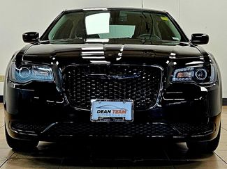 Used 2020 Chrysler 300 Touring w/ Sport Appearance Package video 2
