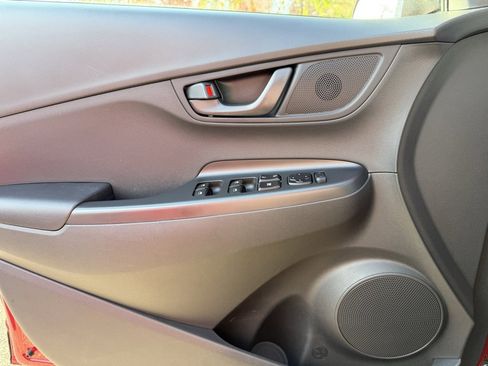 Used 2022 Hyundai Kona SEL image 24