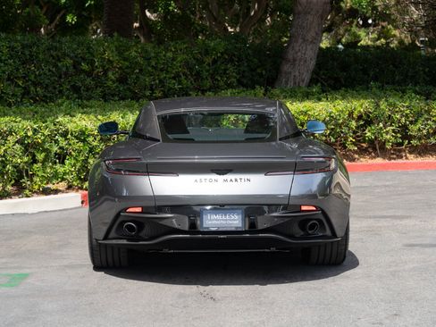 Used 2024 Aston Martin DB12 Coupe RWD image 17