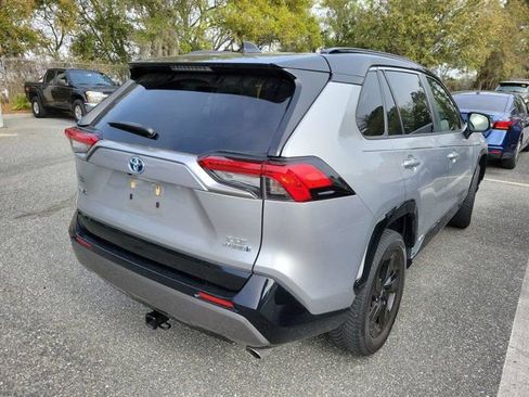 Used 2019 Toyota RAV4 XSE image 4