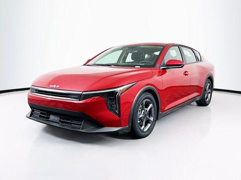 Used 2025 Kia K4 FWD image 3
