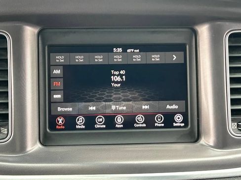Used 2019 Dodge Charger SXT w/ Leather Interior Group RWD image 20