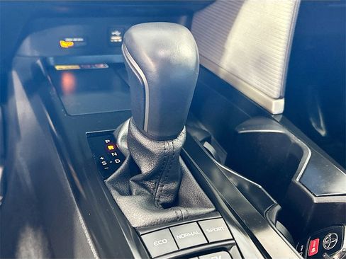 Used 2025 Toyota Camry LE image 14