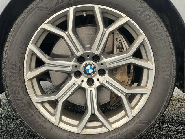Used 2025 BMW X7 xDrive40i AWD/4WD image 9